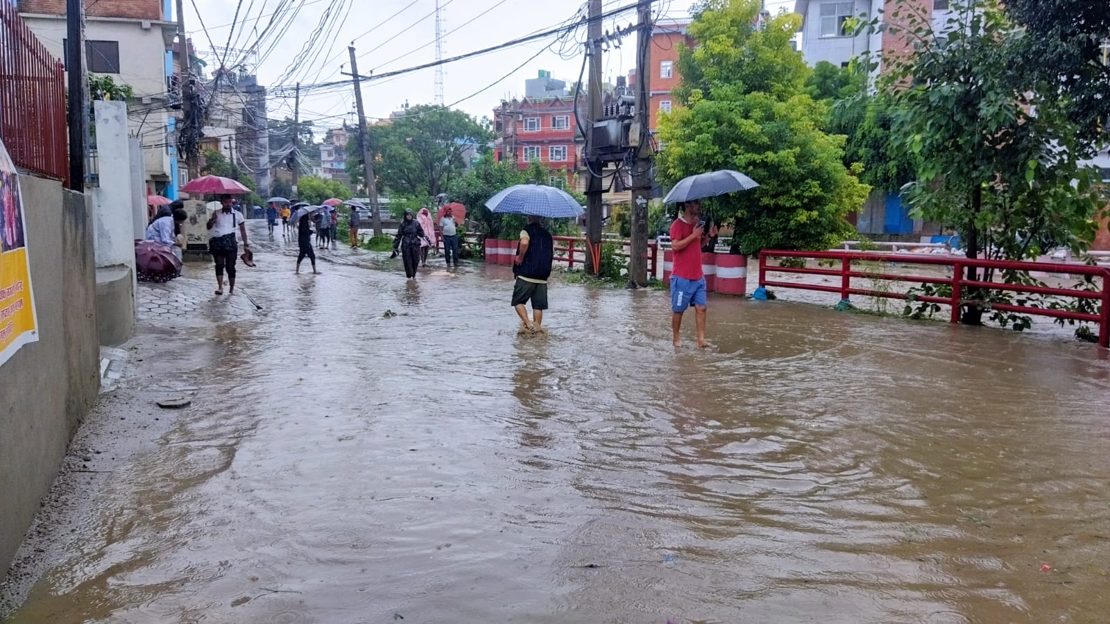 Flood on Anamnagar Road (3)1691466318.jpeg